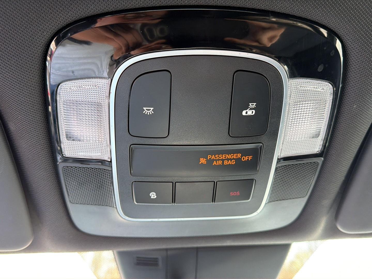 Used 2022 Blue Stone Hyundai SEL image 13