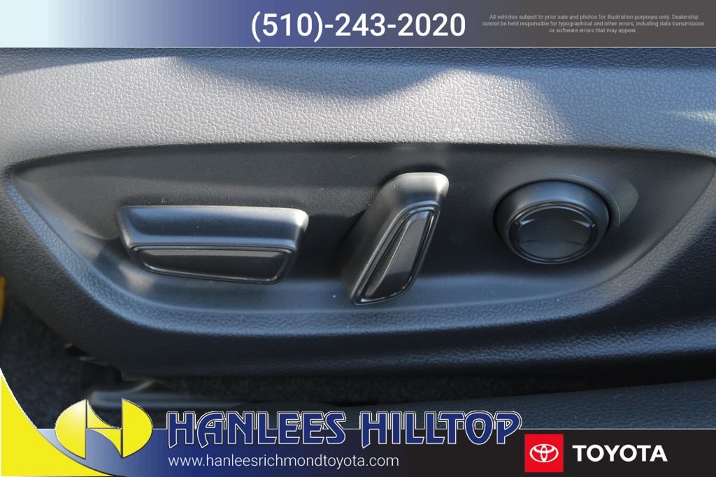 2026 Toyota Prius Limited - Photo 14