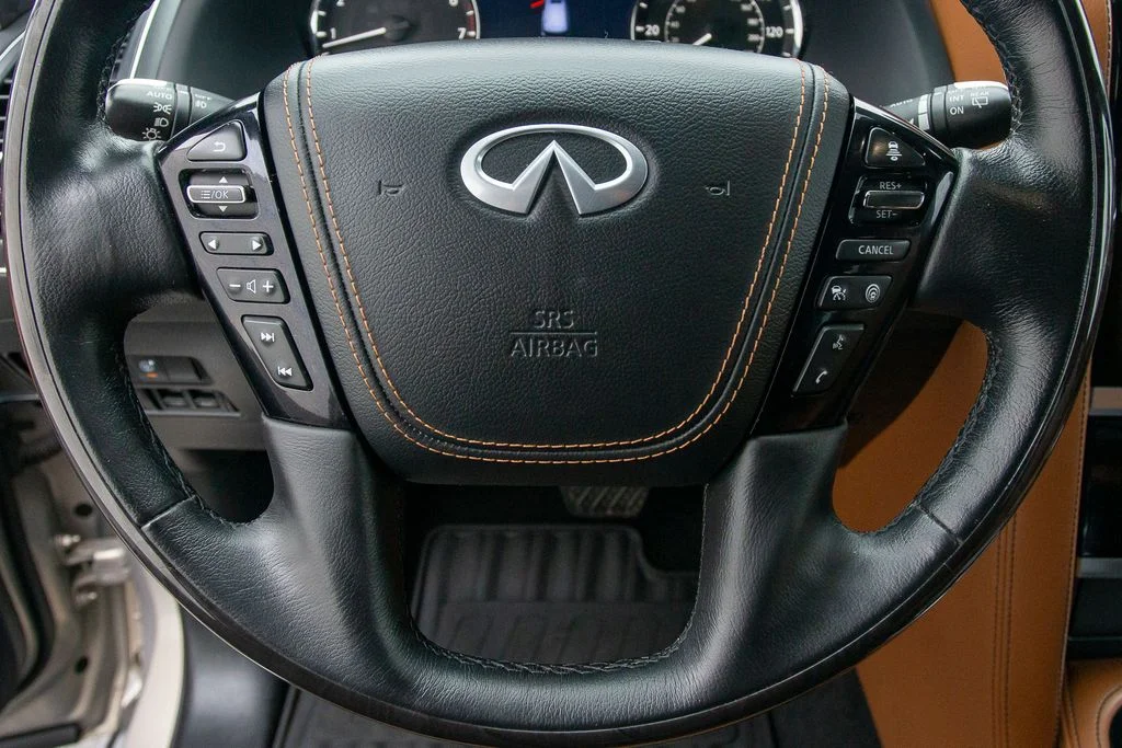 Used 2022 Champagne INFINITI 4WD Sensory image 32