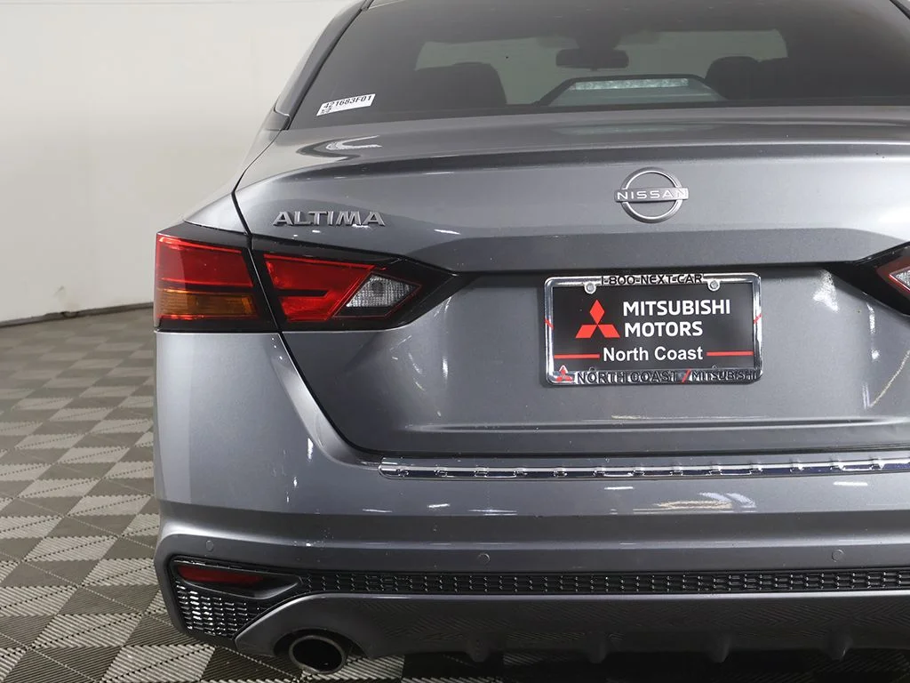 Used 2023 Gray Nissan 2.5 SV image 16
