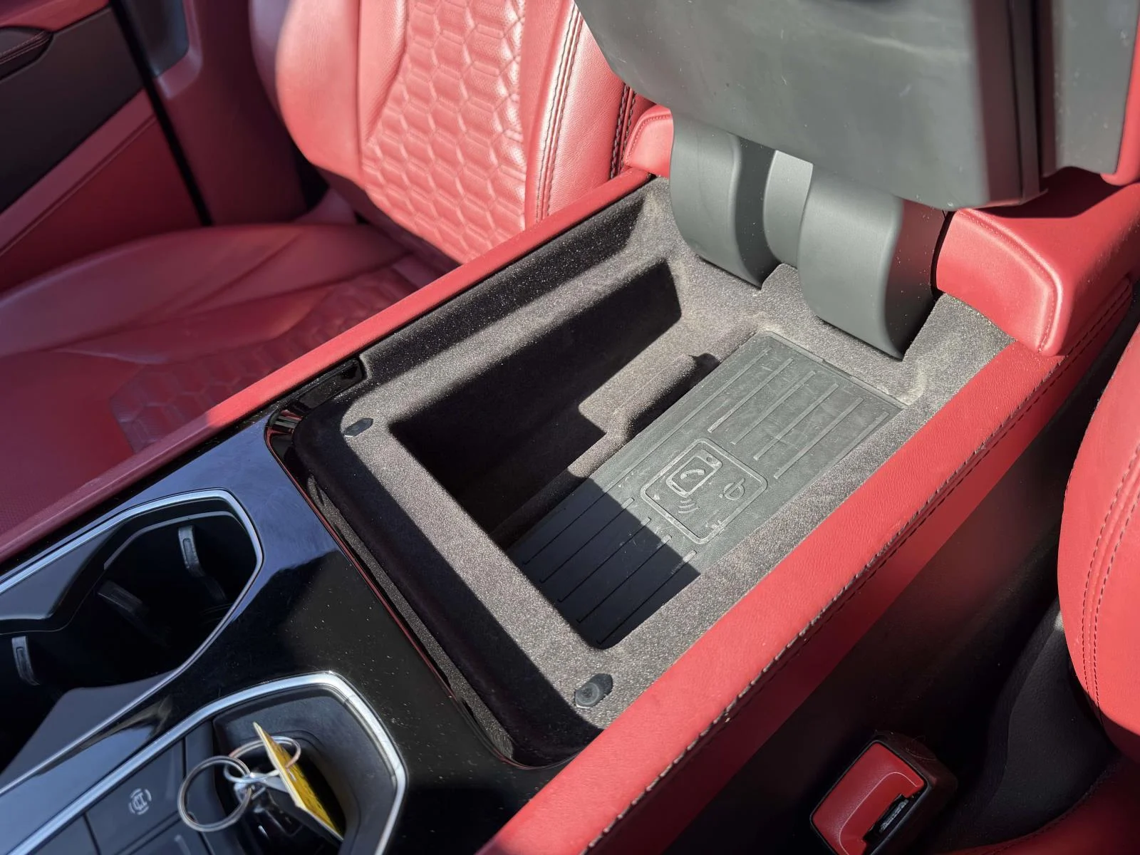 Used 2022 Blue Lamborghini Base image 29