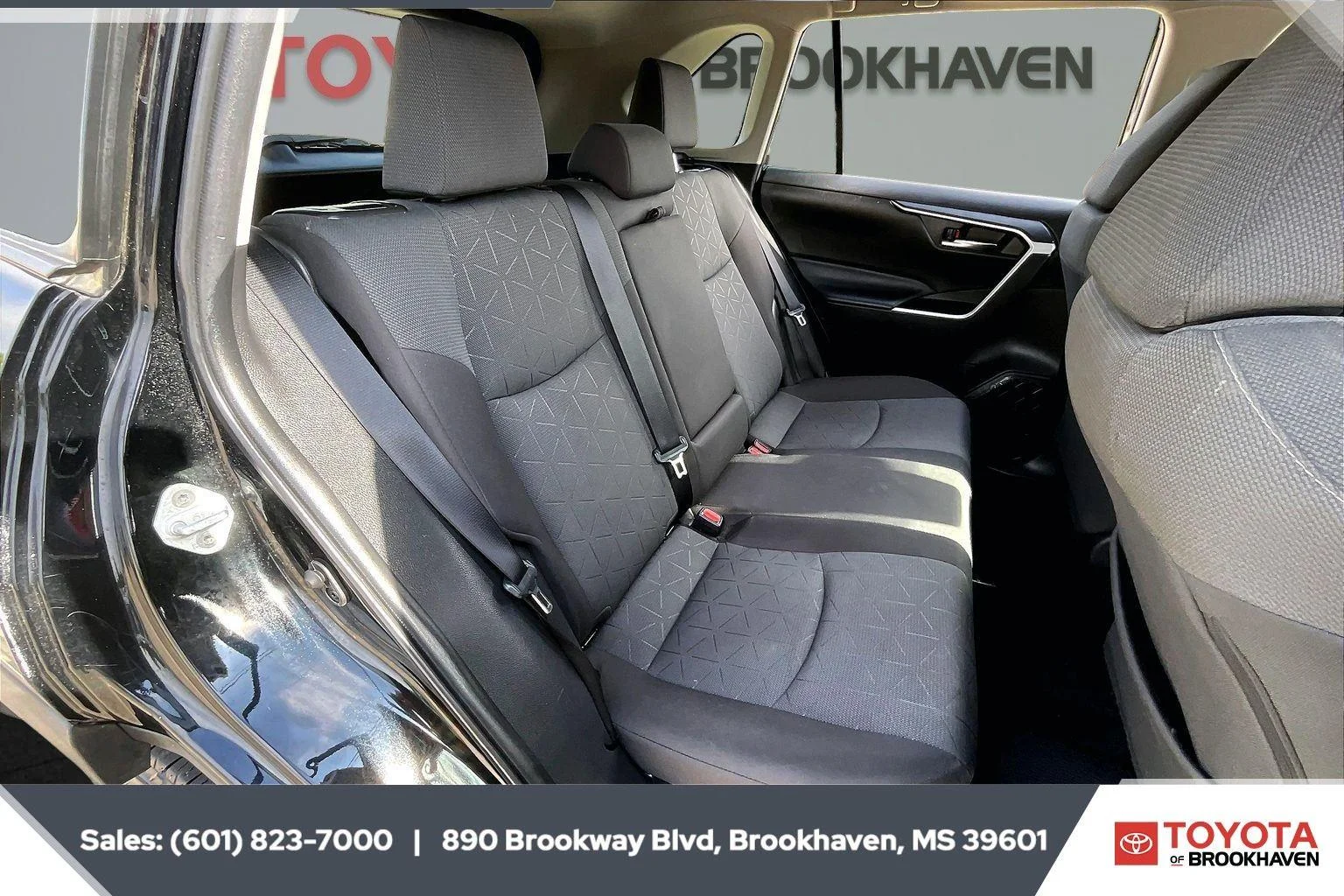 Used 2022 Midnight Black Metallic Toyota Hybrid XLE image 22