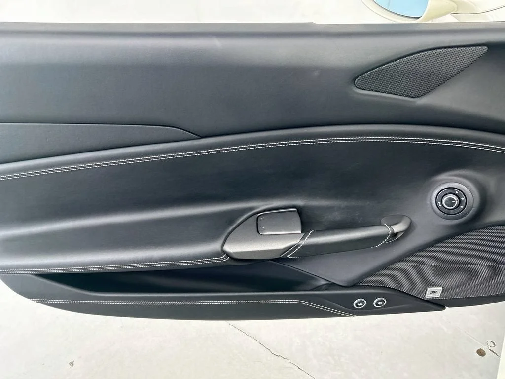 Used 2017 Bianco Fuji Ferrari  image 28