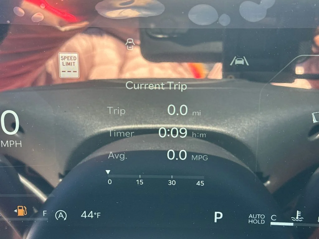 New 2026 Wolf Gray Kia X-Line image 27
