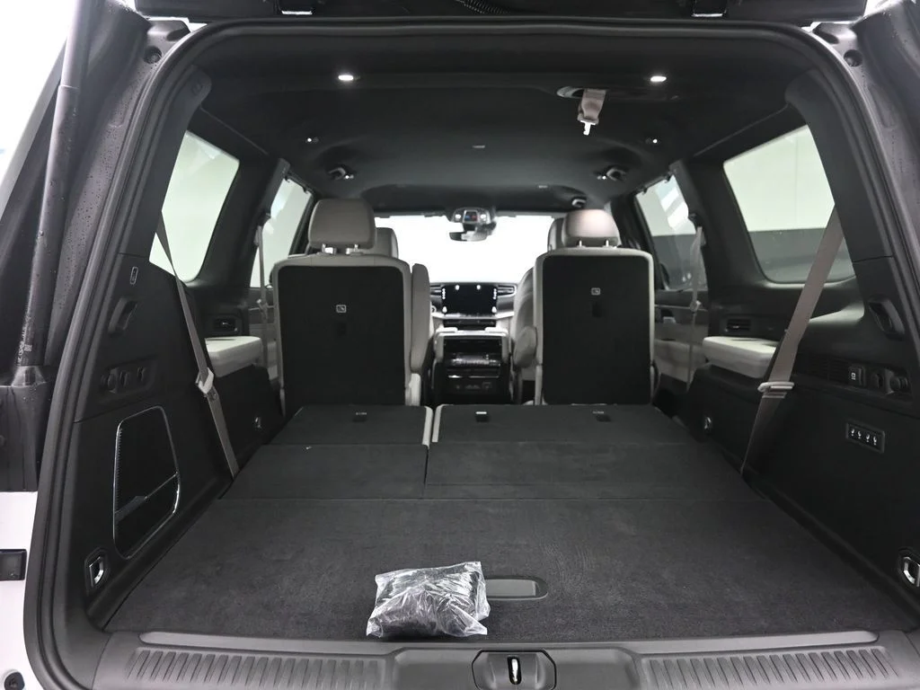 New 2026 White Jeep Limited Altitude image 12