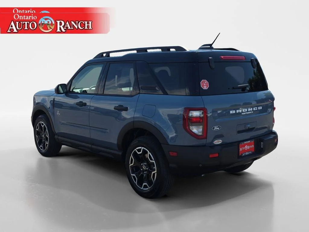 New 2026 Azure Gray Metallic Tri-Coat Ford Outer Banks® image 3