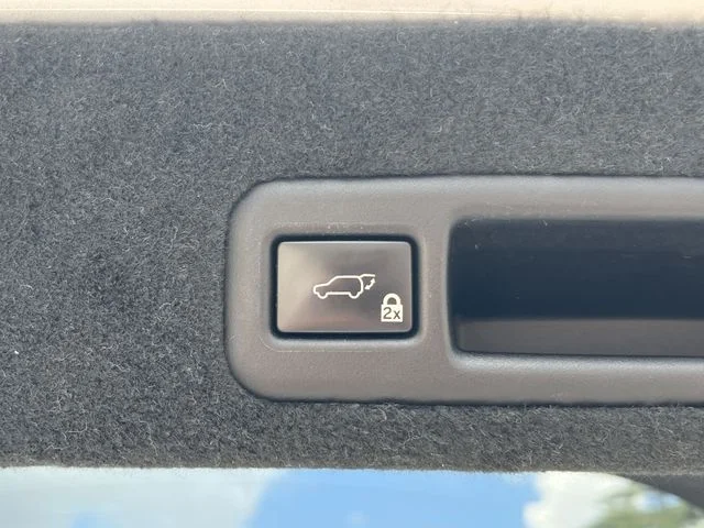 Used 2019 Silver Lexus 450h F Sport image 40