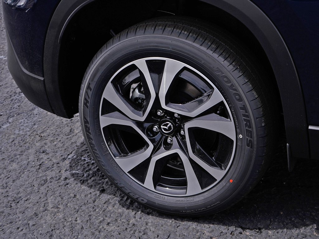 Used 2026 Navy Blue Mica Mazda Preferred image 10