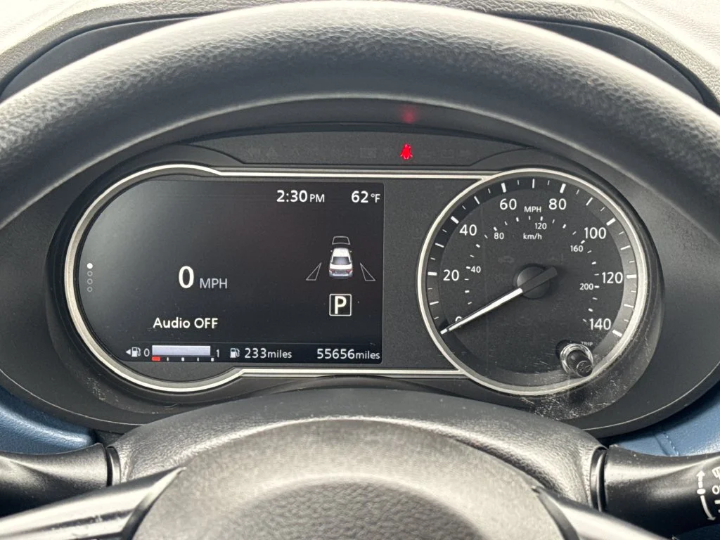 Used 2025 Black Nissan 1.6 SV image 16
