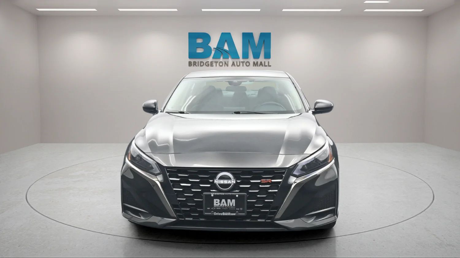 Used 2025 Black Nissan SR image 2