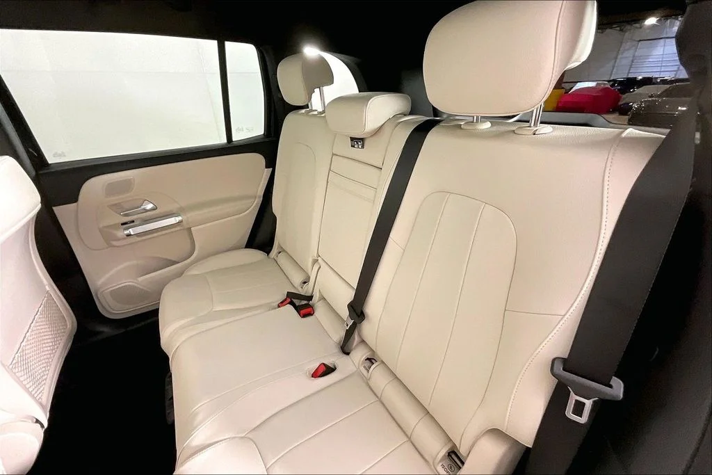 New 2026 Black Mercedes-Benz GLB 250 image 10