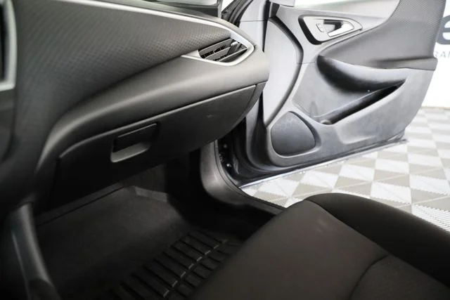 Used 2019 Black Chevrolet RS image 15