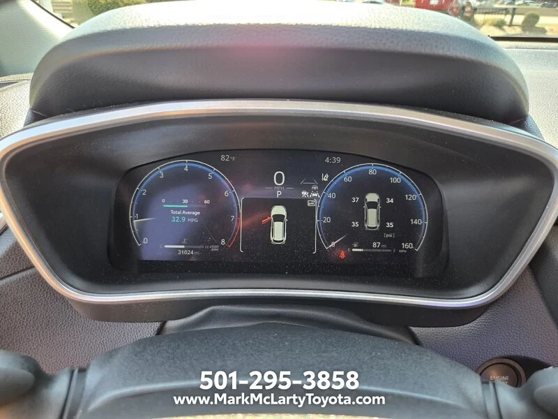 Used 2026 Blue TOYOTA XLE 2WD image 30
