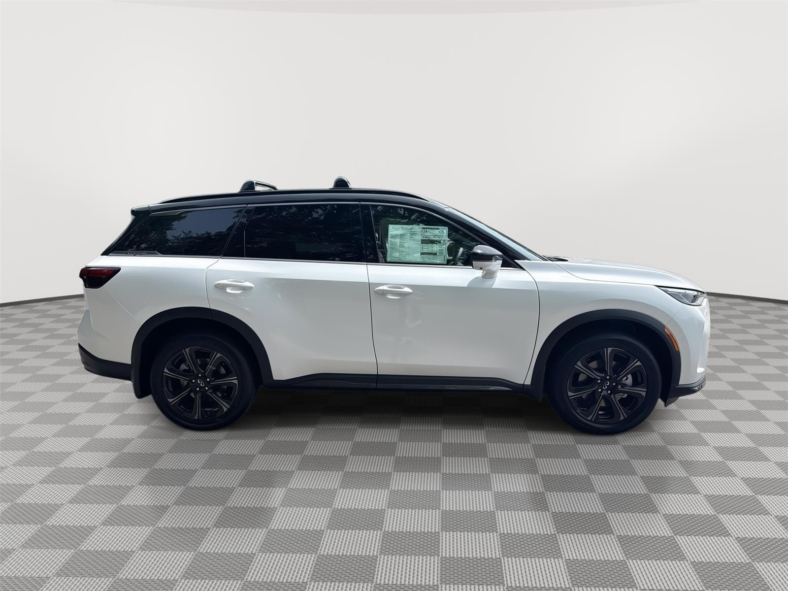 New 2027 2T RAD WHT INFINITI Autograph AWD image 5