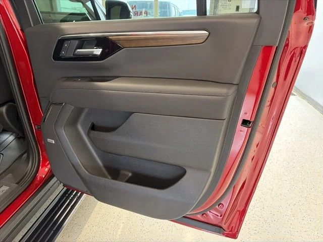 2026 Chevrolet Suburban High Country - Photo 57