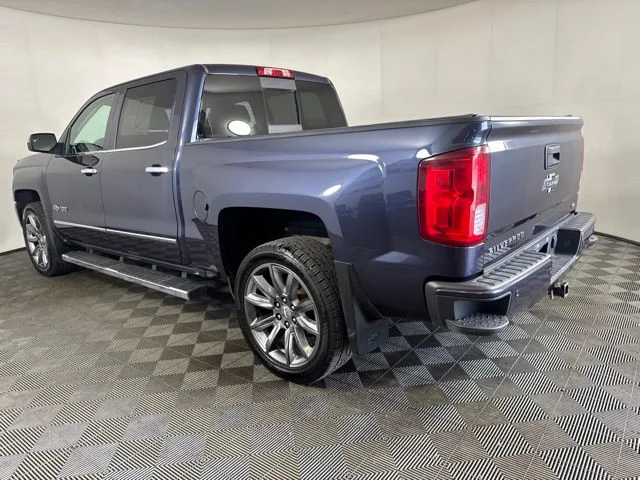 Used 2018 Blue Metallic Chevrolet LTZ image 6