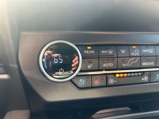 Used 2021 White Ford XLT image 12