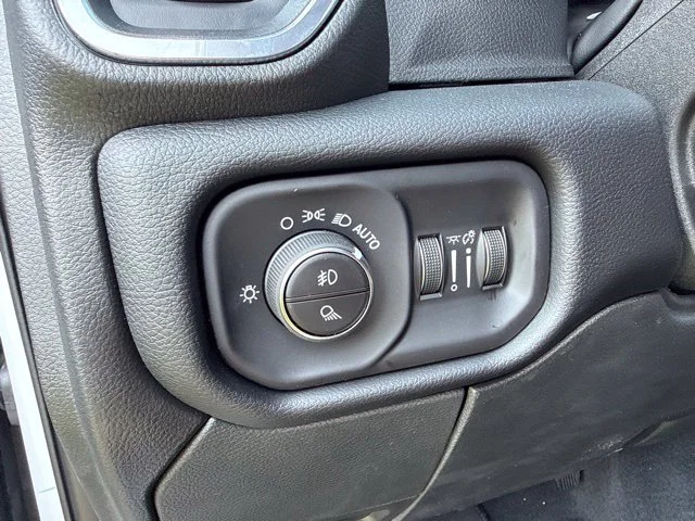 New 2026 Bright White Clear-Coat Exterior Paint RAM Laramie image 35
