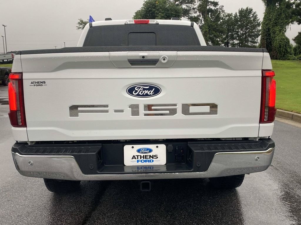 Certified Used 2024 Oxford White Ford Lariat image 4