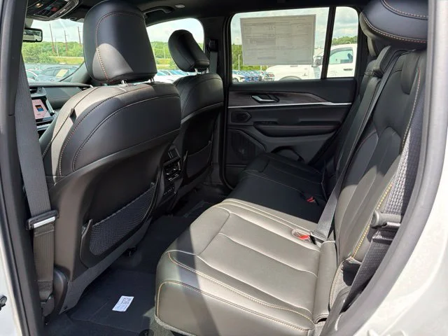 New 2026 Silver Jeep  image 9
