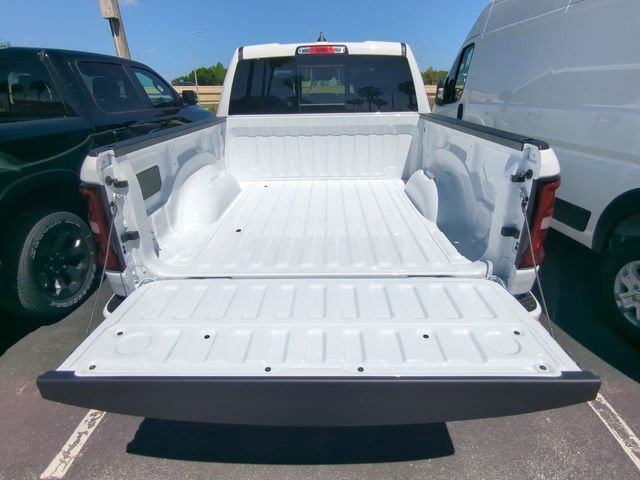 New 2026 Bright White Clear-Coat Exterior Paint RAM Big Horn/Lone Star image 14