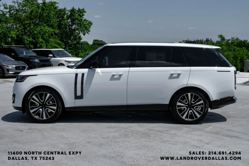 2026 Land Rover Range Rover SE - Photo 11