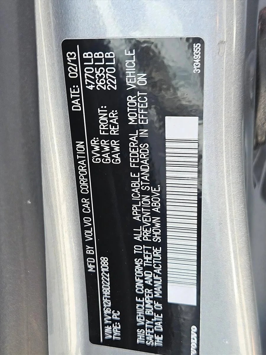 Used 2013 Electric Silver Metallic Volvo T5 image 21