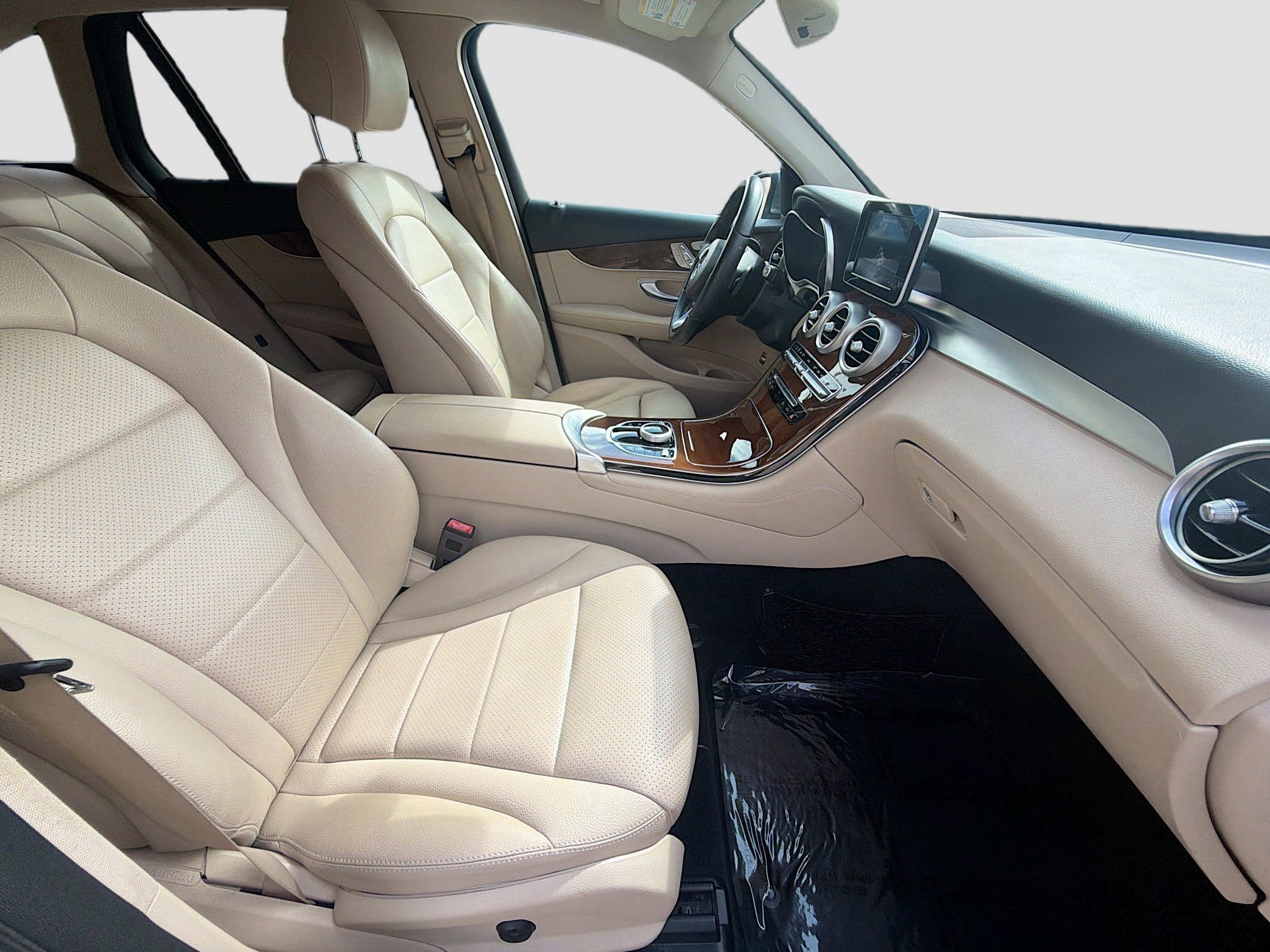 Used 2019 Selenite Gray Metallic Mercedes-Benz GLC 300 image 29