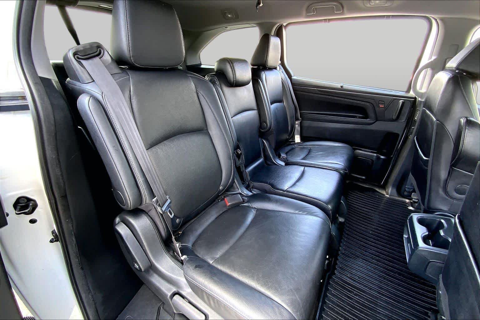 Used 2021 Platinum White Pearl Honda EX-L image 19