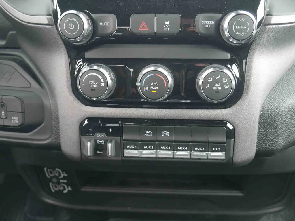 New 2026 White Ram Tradesman Dually image 6