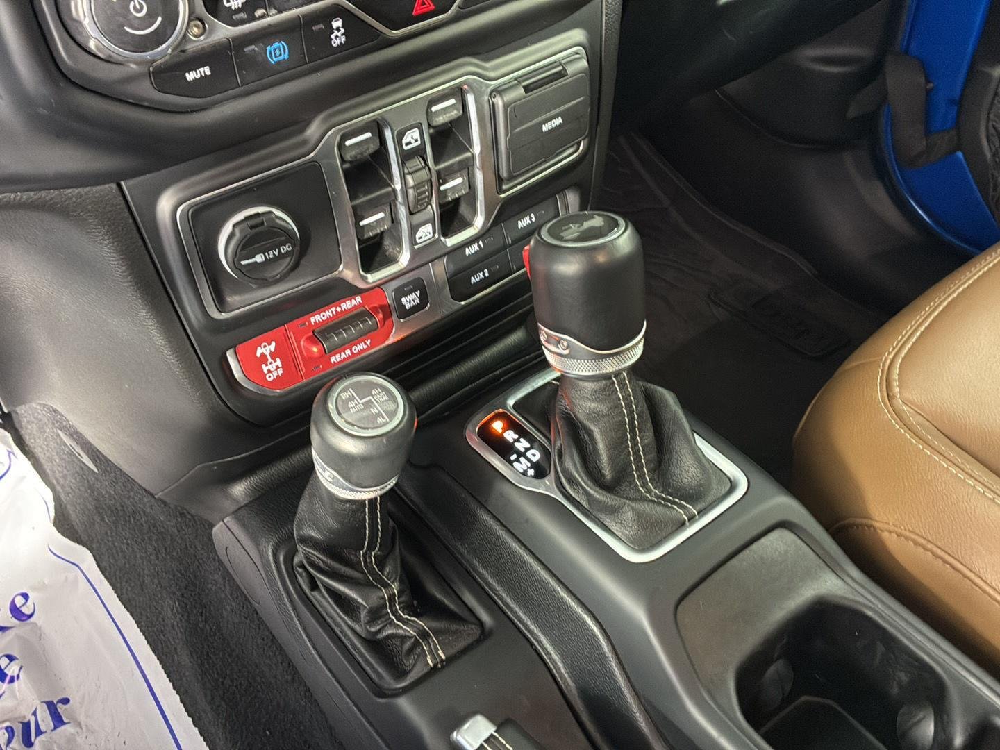 Used 2021 Hydro Blue Pearlcoat Jeep Unlimited Rubicon image 39