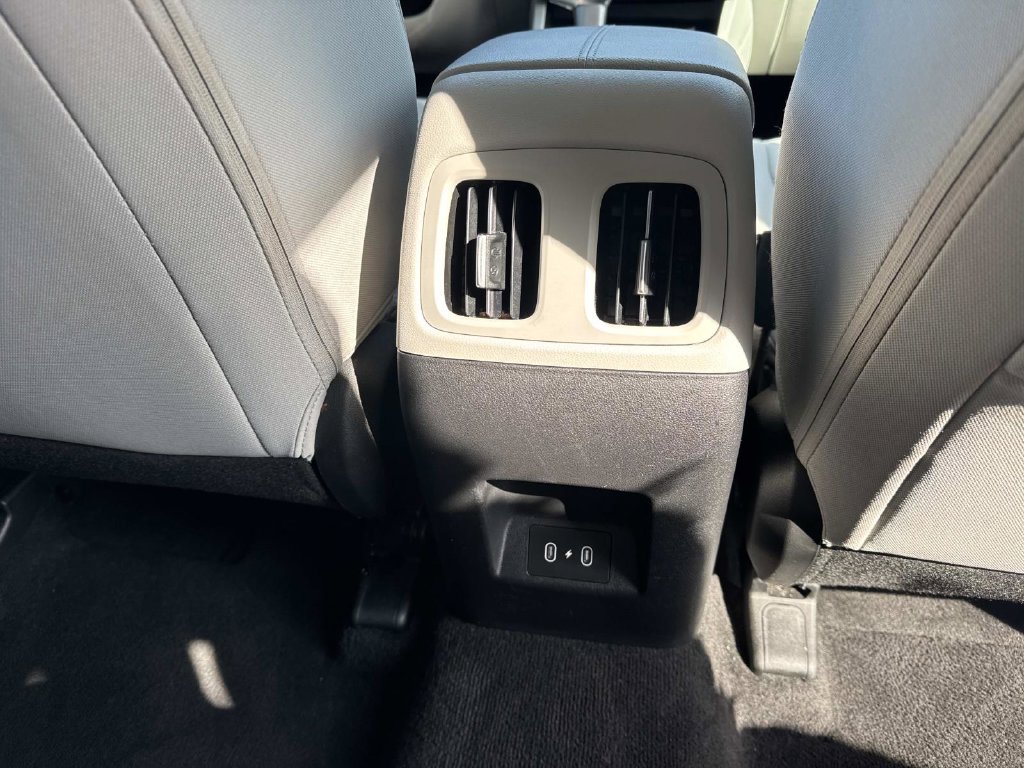Used 2025 Red Hyundai SEL image 18
