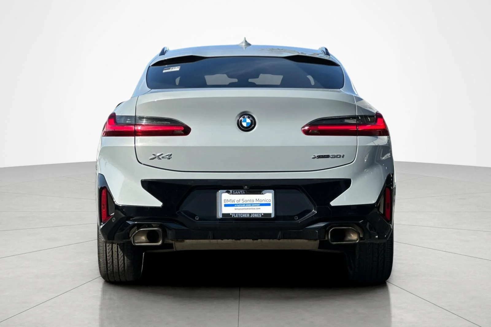 Used 2024 Brooklyn Grey Metallic BMW xDrive30i image 4