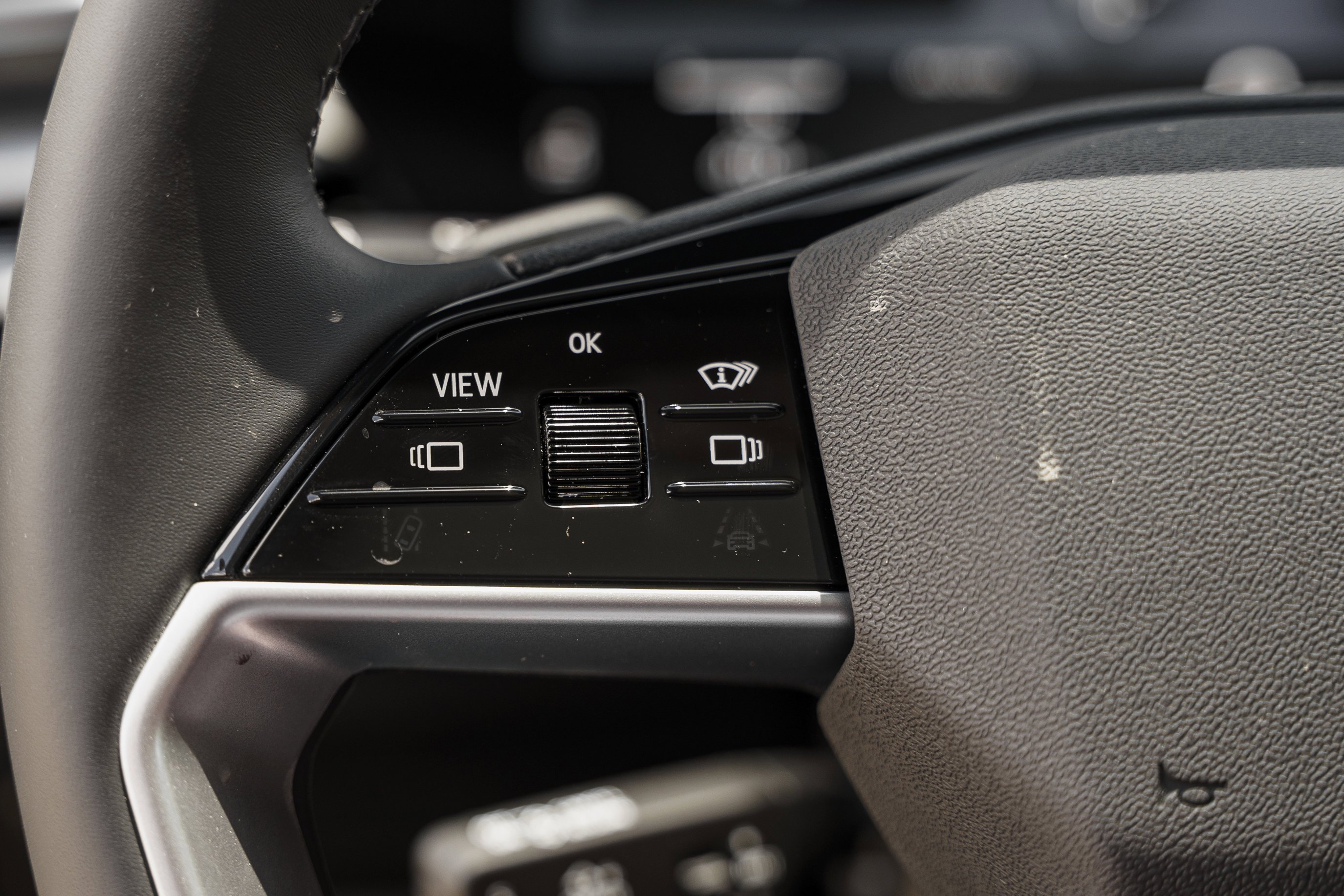 New 2026 Daytona Gray Pearl Effect Audi Premium Plus image 18