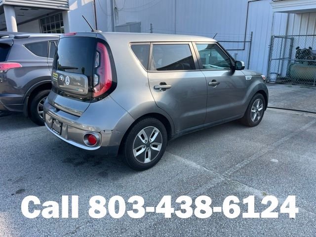 Used 2017 Silver Kia Base image 2