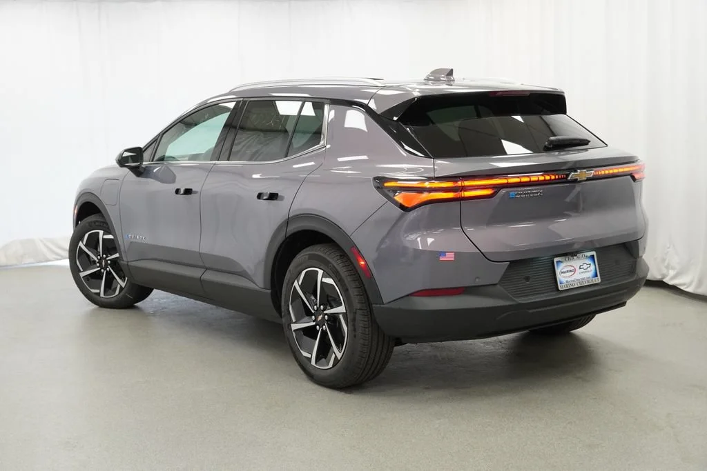 New 2026 Galaxy Gray Metallic Chevrolet LT image 4