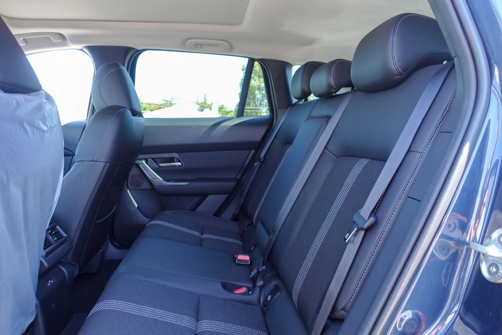 New 2026 Ingot Blue Metallic Mazda Preferred image 12