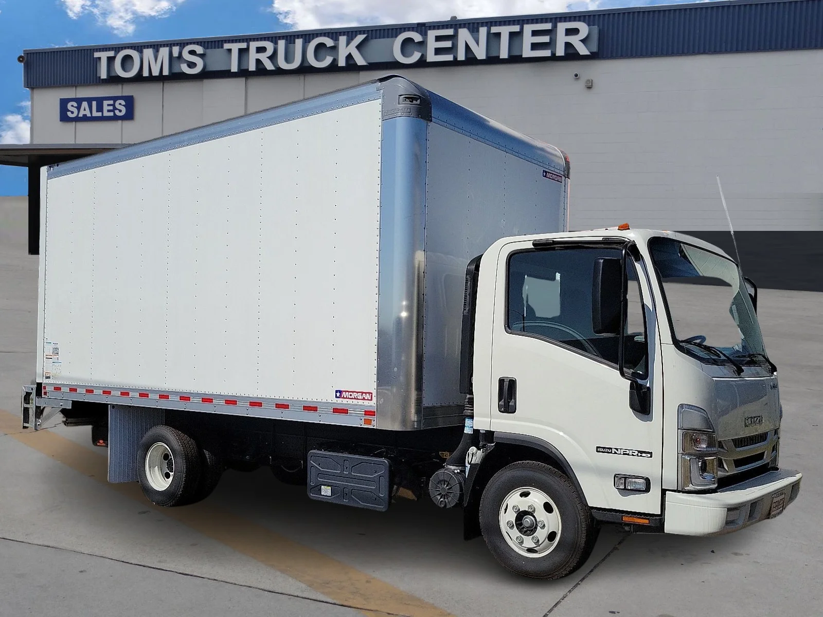 2024 Isuzu NPR-HD's photo
