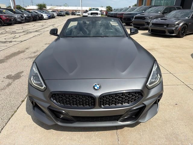 Used 2022 Gray BMW sDrive M40i image 5