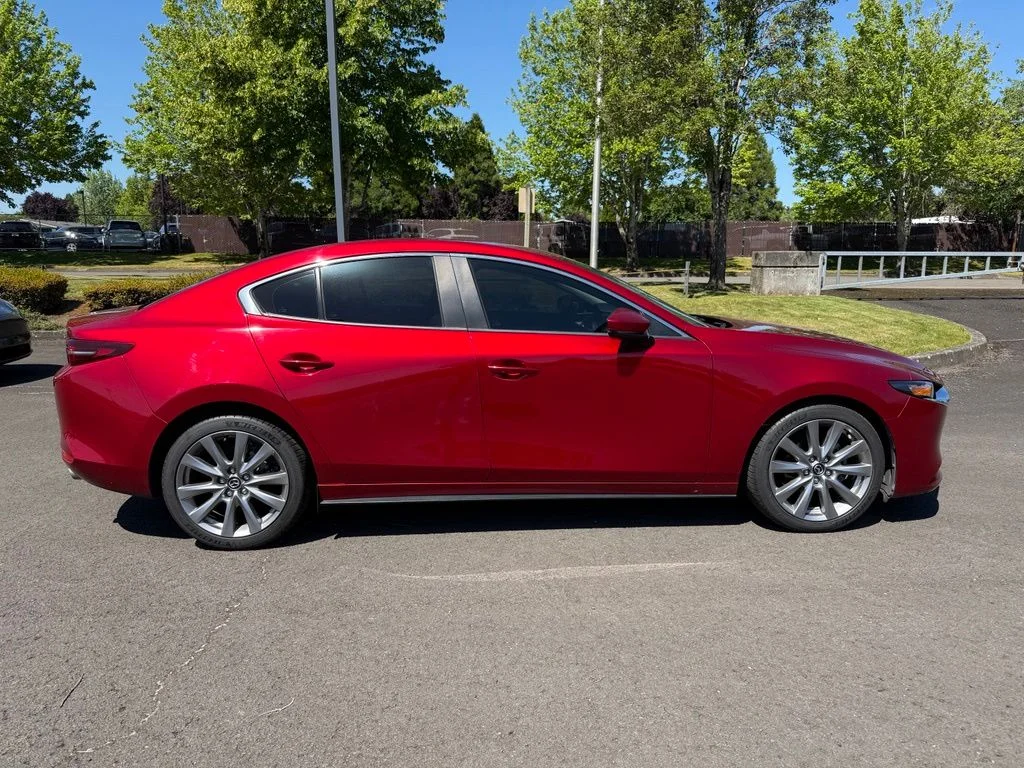 Used 2021 Soul Red Crystal Metallic Mazda Select image 8