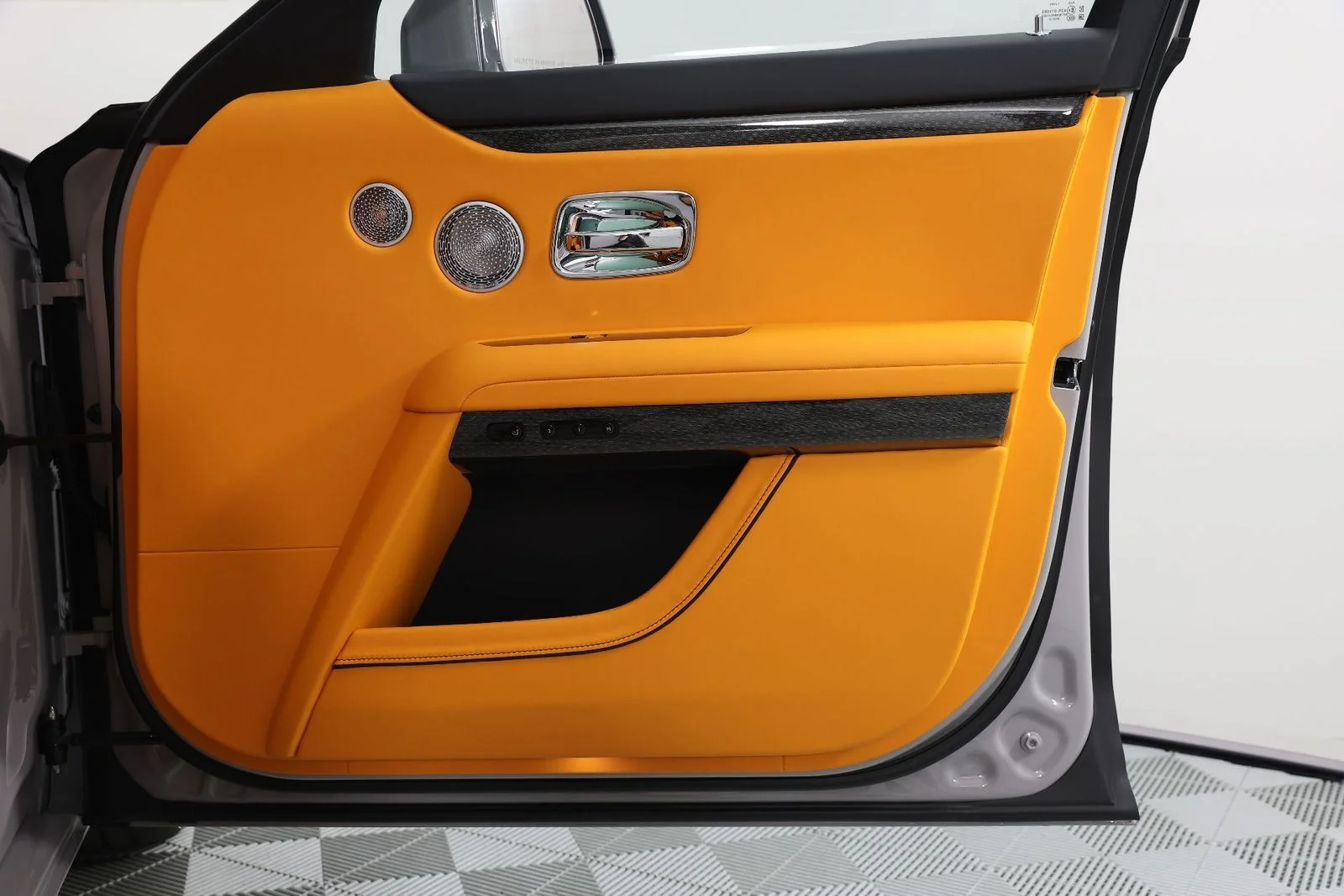 New 2026 Grey Rolls-Royce Black Badge image 23