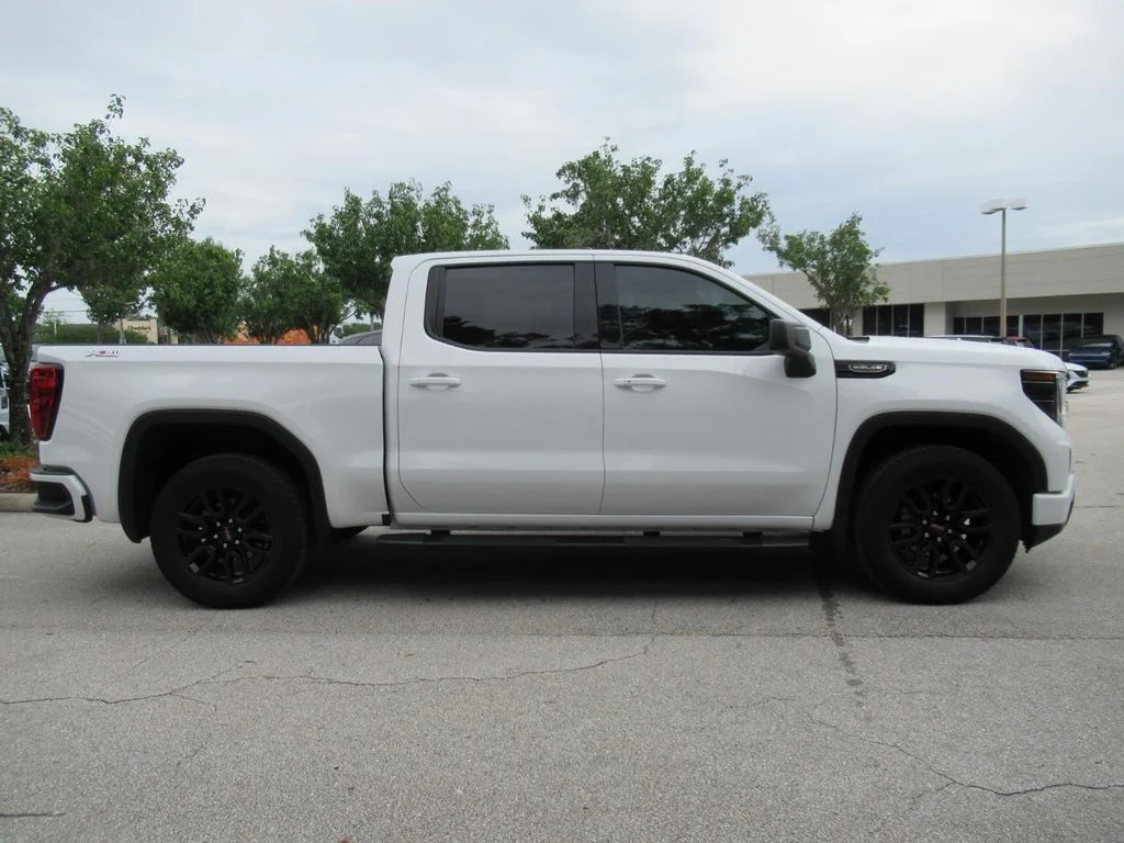 Used 2024 White GMC Elevation image 2