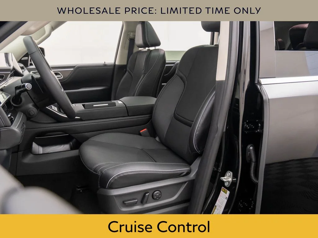 Used 2026 Black INFINITI LUXE image 13