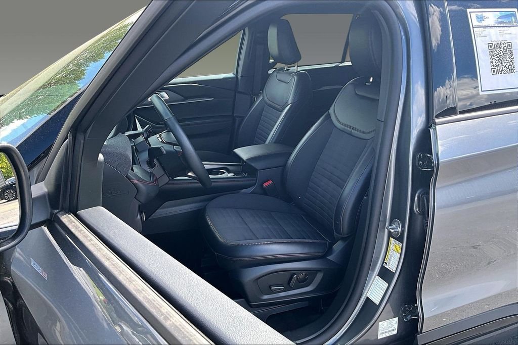 Used 2025 Gray Metallic Ford ST-Line image 14