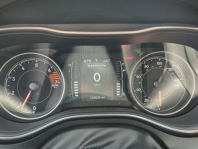Used 2019 Gray Jeep Latitude Plus image 14