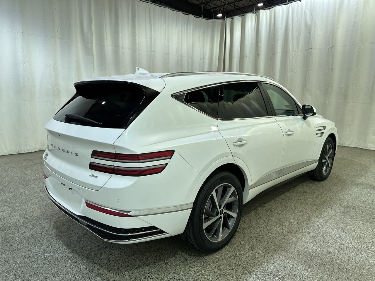 New 2026 Uyuni White Genesis 2.5T SELECT image 8