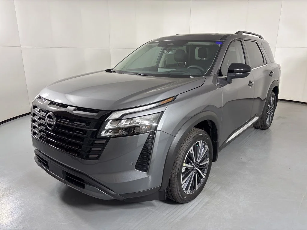 New 2026 Gun Metallic Nissan Platinum image 4