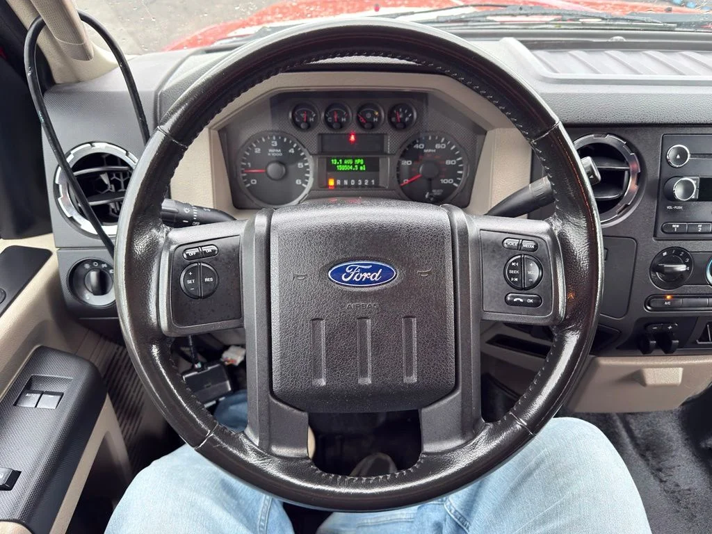 Used 2010  Ford XL image 29