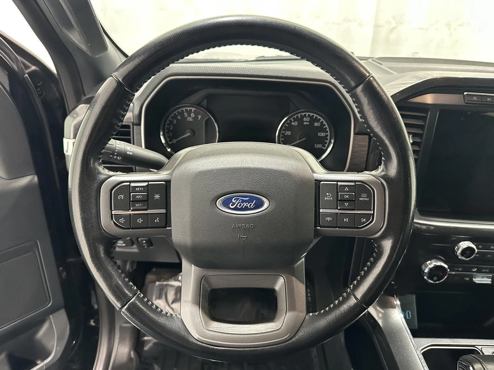 Used 2021 Agate Black Metallic Ford XL image 9