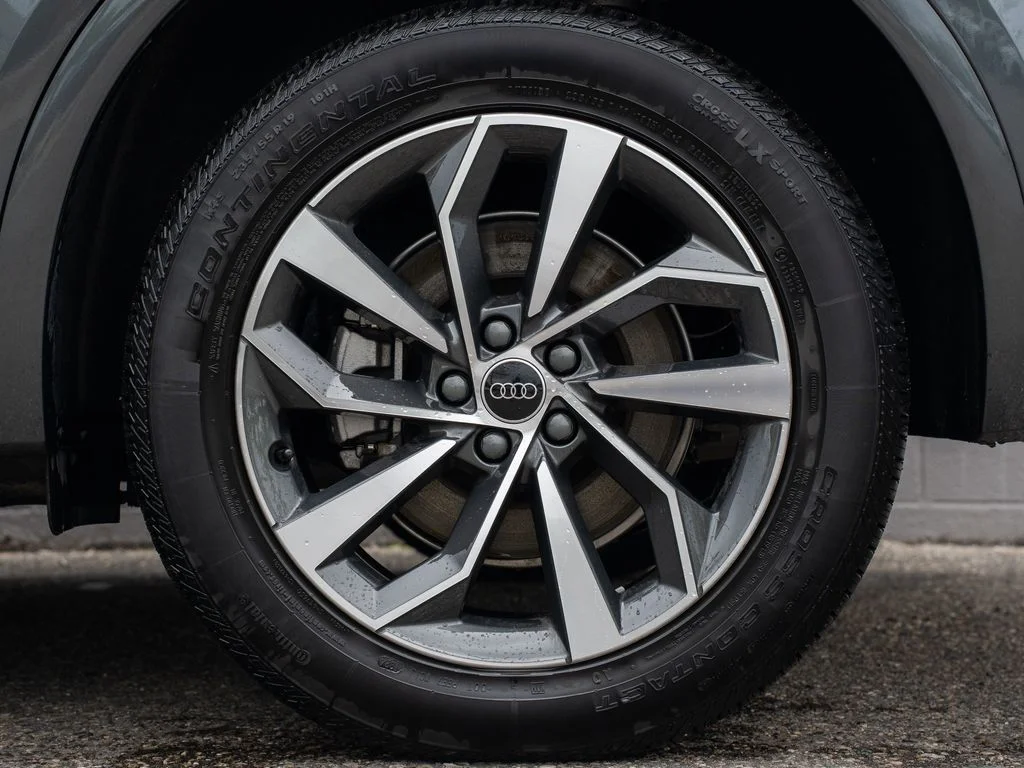 Used 2024 Gray Audi  image 13